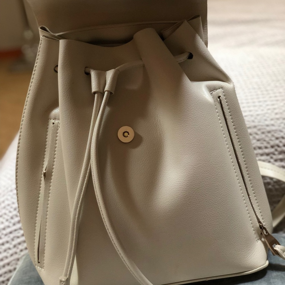 Backpack - Picture 2 of 3